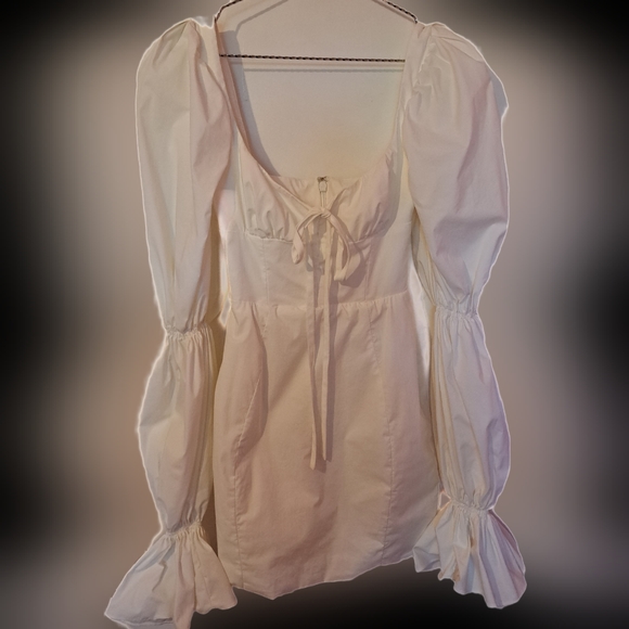 House of CB XS corset dress in white - Picture 3 of 6